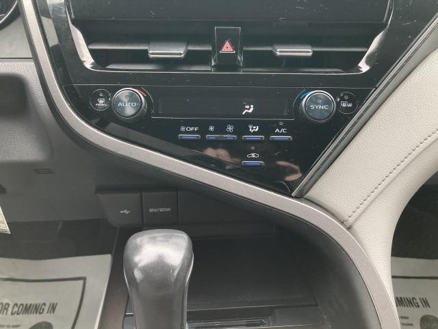 2022 Toyota Camry SE AWD