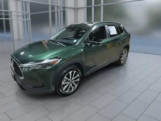 2025 Toyota Corolla Cross XLE
