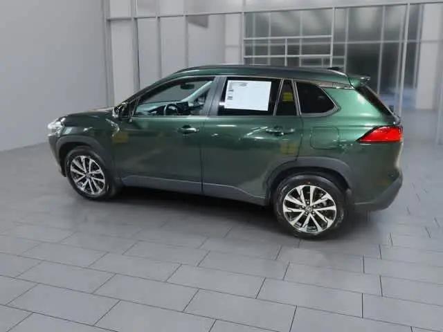 2025 Toyota Corolla Cross XLE