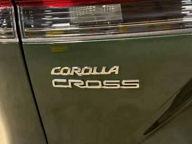2025 Toyota Corolla Cross XLE