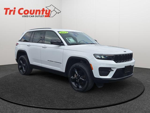 2023 Jeep Grand Cherokee Altitude 4x4 2023 Jeep Grand Cherokee Altitude 4x4