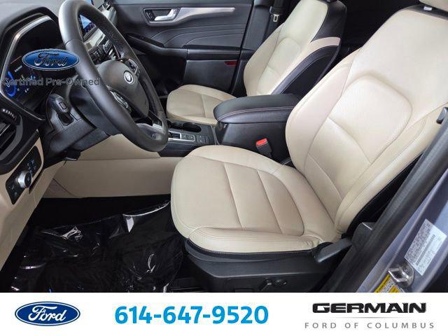 2022 Ford Escape Titanium Hybrid