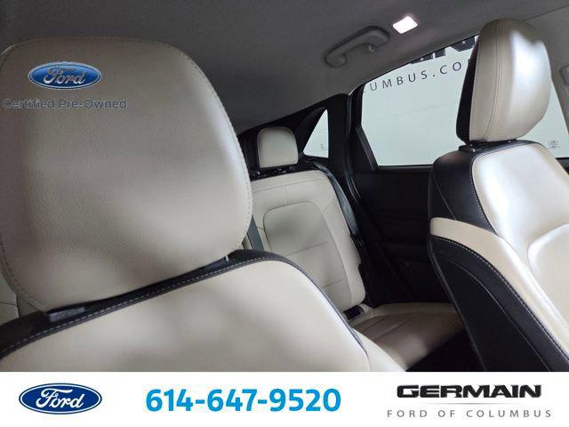 2022 Ford Escape Titanium Hybrid