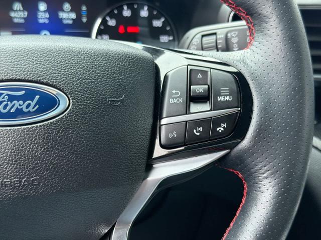 2024 Ford Explorer ST-Line