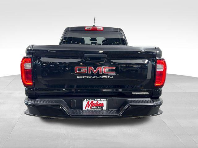 2023 GMC Canyon 2WD Crew Cab Short Box Elevation