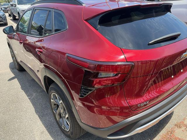 2025 Chevrolet Trax FWD LT