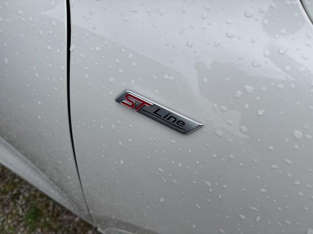 2025 Ford Escape ST-Line Elite
