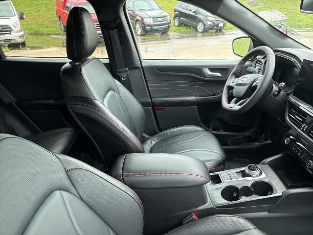 2025 Ford Escape ST-Line Elite