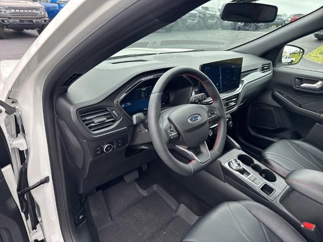 2025 Ford Escape ST-Line Elite