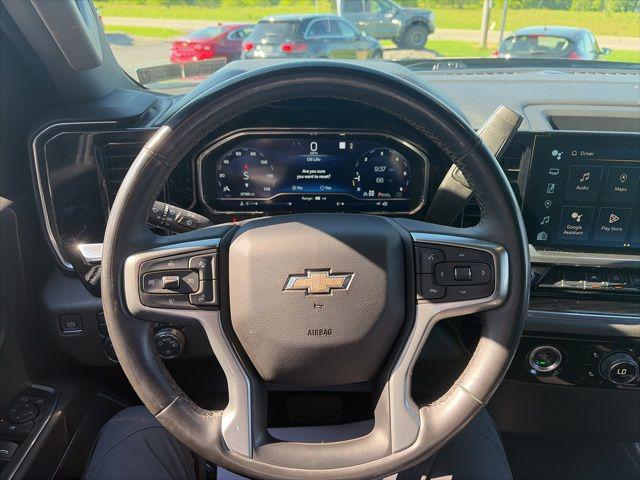 2023 Chevrolet Silverado 1500 4WD Double Cab Standard Bed LT with 2FT