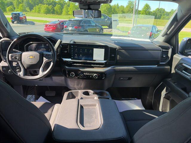 2023 Chevrolet Silverado 1500 4WD Double Cab Standard Bed LT with 2FT