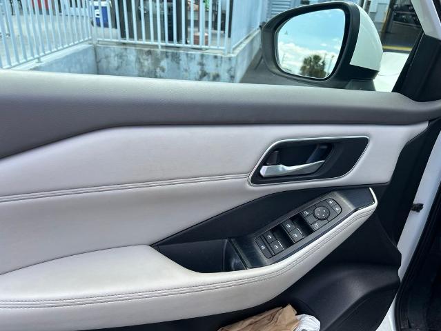 2021 Nissan Rogue SV FWD