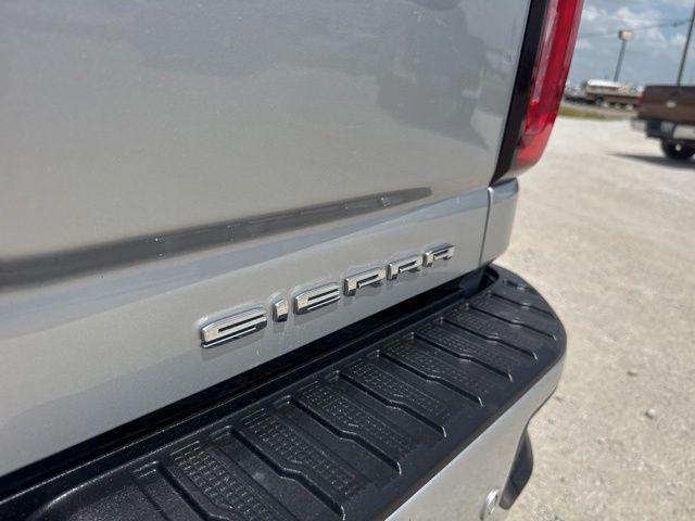2023 GMC Sierra 2500HD 4WD Crew Cab Standard Bed Denali