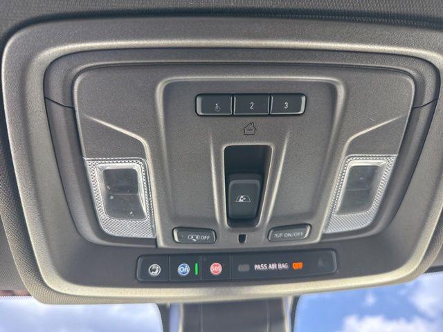 2023 GMC Sierra 2500HD 4WD Crew Cab Standard Bed Denali