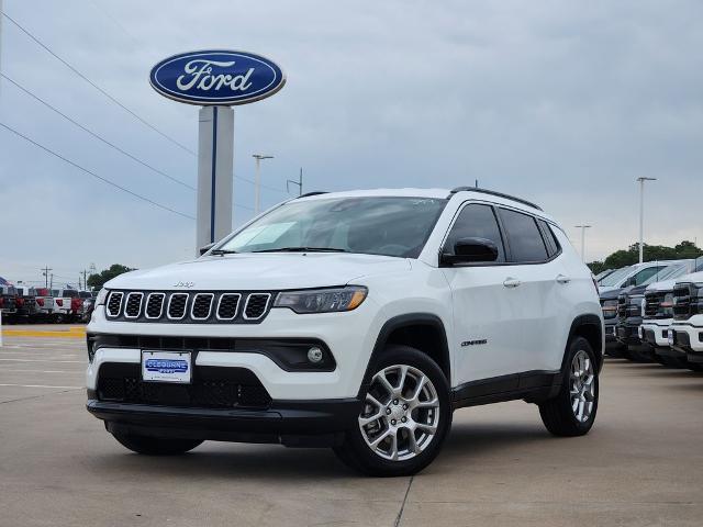 2024 Jeep Compass Latitude Lux FWD