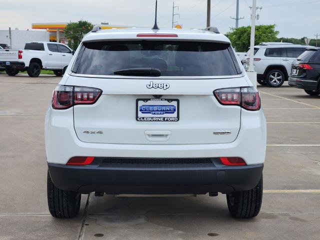 2024 Jeep Compass Latitude Lux FWD