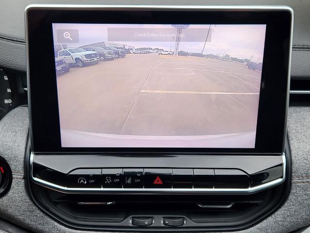 2024 Jeep Compass Latitude Lux FWD
