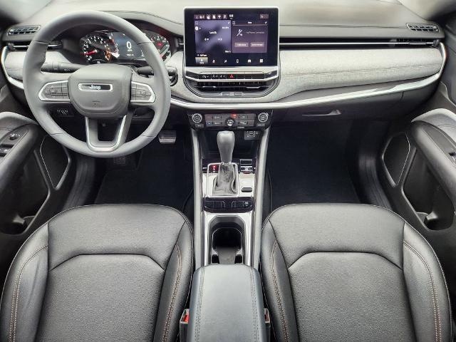 2024 Jeep Compass Latitude Lux FWD