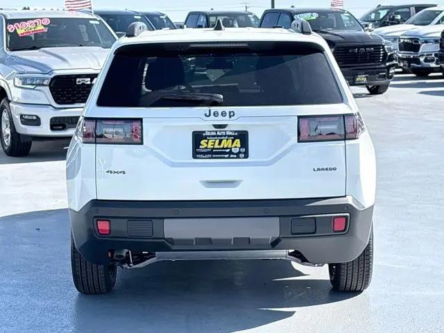 2026 Jeep Cherokee Laredo 4x4