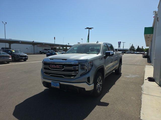 2025 GMC Sierra 1500 4WD Crew Cab Short Box SLT