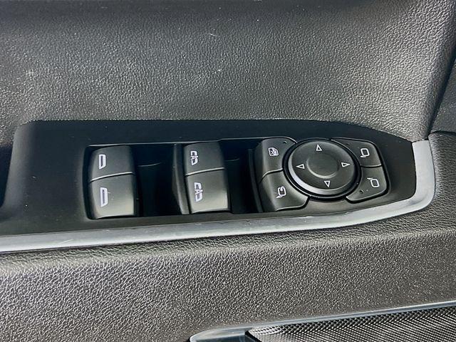 2025 GMC Sierra 1500 4WD Crew Cab Short Box SLT