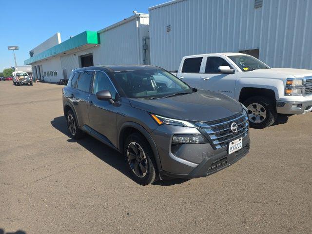 2024 Nissan Rogue SV FWD for sale in Selma, CA