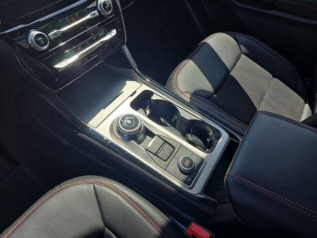 2024 Ford Explorer ST-Line