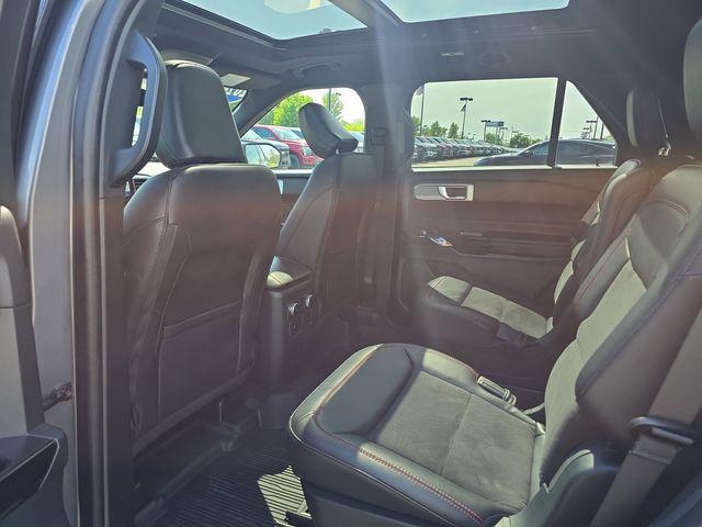 2024 Ford Explorer ST-Line