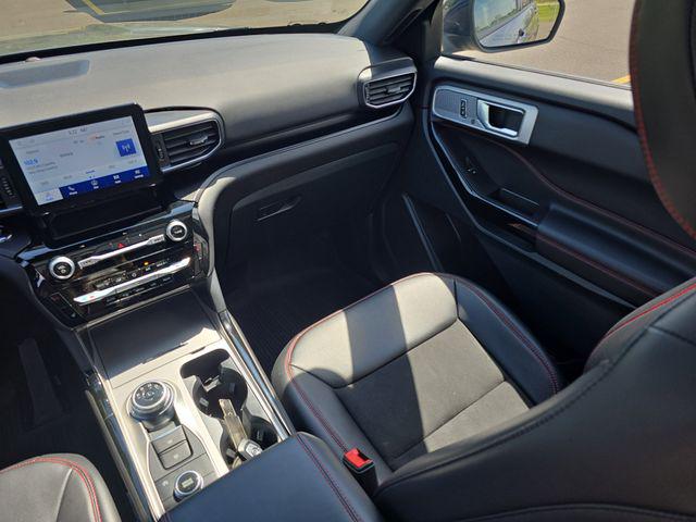 2024 Ford Explorer ST-Line