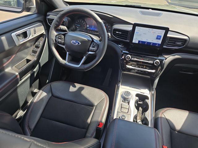 2024 Ford Explorer ST-Line