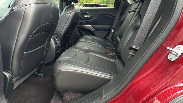 2019 Jeep Cherokee Limited FWD