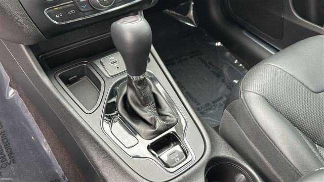 2019 Jeep Cherokee Limited FWD
