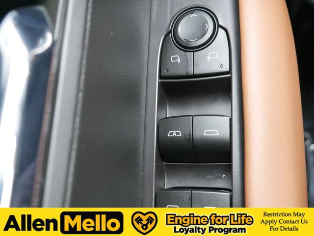 2023 GMC Canyon 4WD Crew Cab Short Box AT4