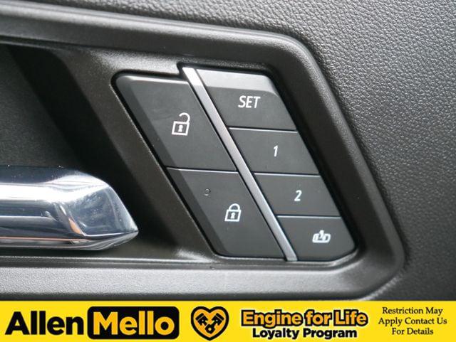 2023 GMC Canyon 4WD Crew Cab Short Box AT4