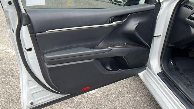 2023 Toyota Camry LE Hybrid