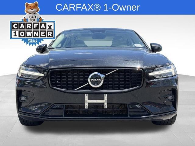 2024 Volvo S60 B5 Plus Dark Theme