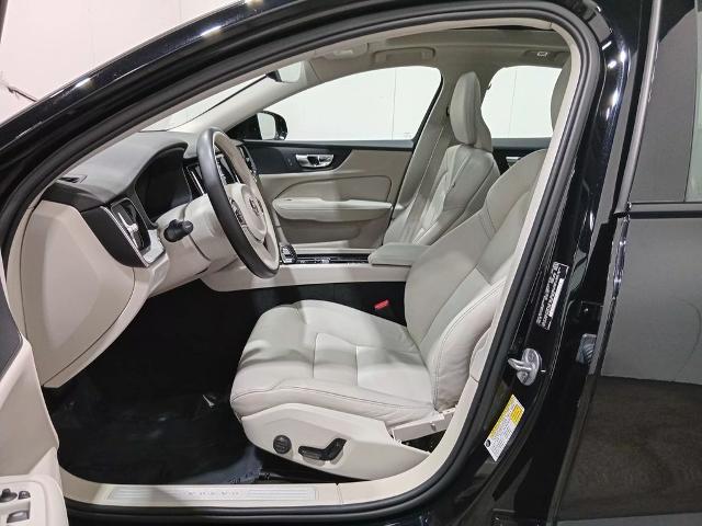 2024 Volvo S60 B5 Plus Dark Theme