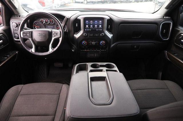 2022 Chevrolet Silverado 1500 4WD Crew Cab Short Bed RST