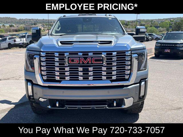 2024 GMC Sierra 2500HD 4WD Crew Cab Standard Bed Denali