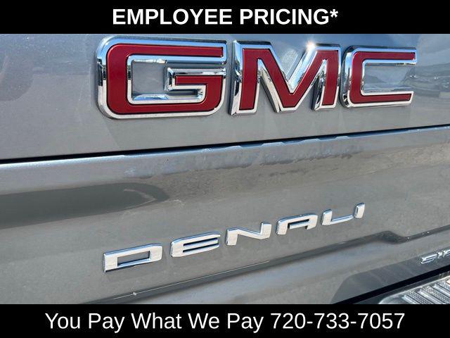 2024 GMC Sierra 2500HD 4WD Crew Cab Standard Bed Denali