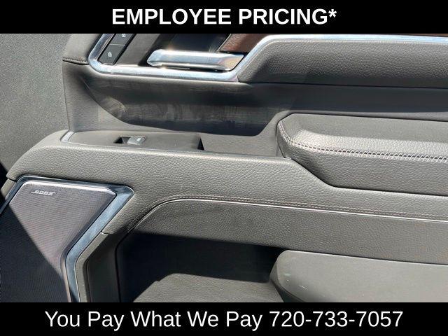 2024 GMC Sierra 2500HD 4WD Crew Cab Standard Bed Denali