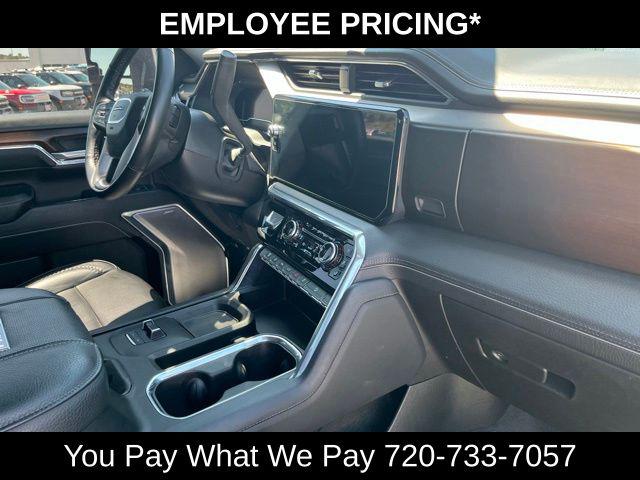 2024 GMC Sierra 2500HD 4WD Crew Cab Standard Bed Denali