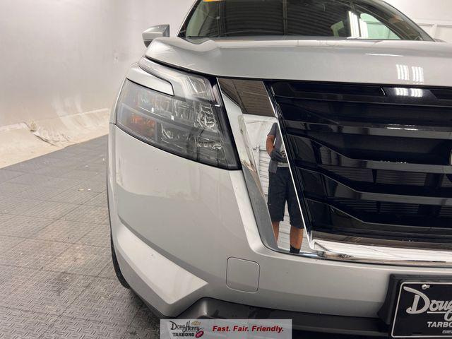 2025 Nissan Pathfinder SV FWD