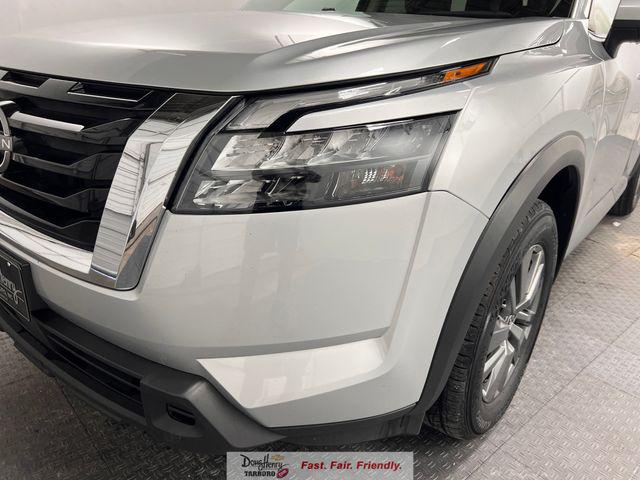 2025 Nissan Pathfinder SV FWD