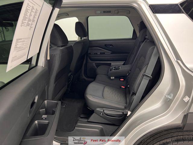 2025 Nissan Pathfinder SV FWD