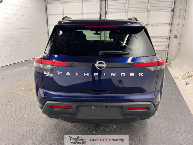 2025 Nissan Pathfinder SV FWD