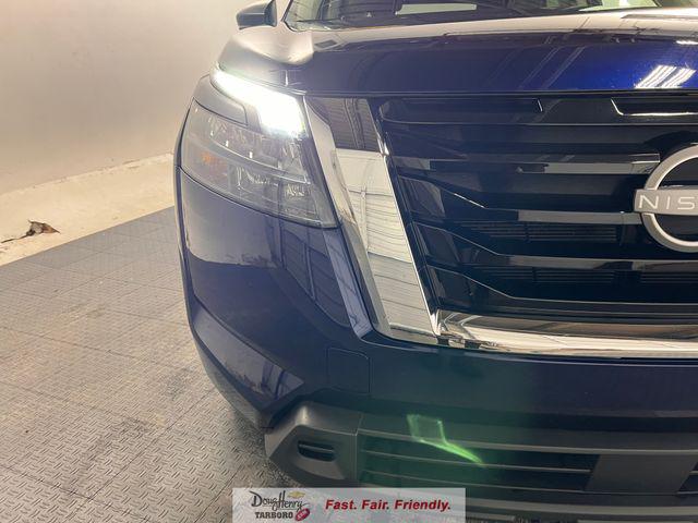 2025 Nissan Pathfinder SV FWD