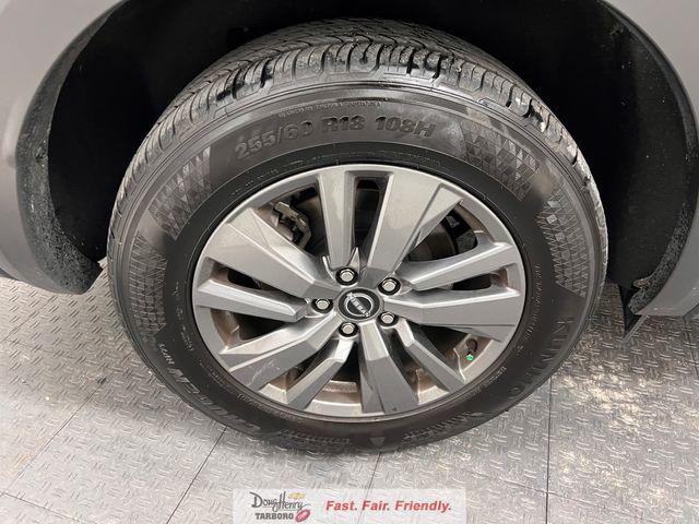 2025 Nissan Pathfinder SV FWD