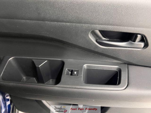 2025 Nissan Pathfinder SV FWD