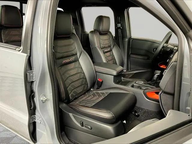 2026 Nissan Frontier Crew Cab Long Bed PRO-4X 4x4